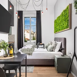 Apartman & One World, Rijeka